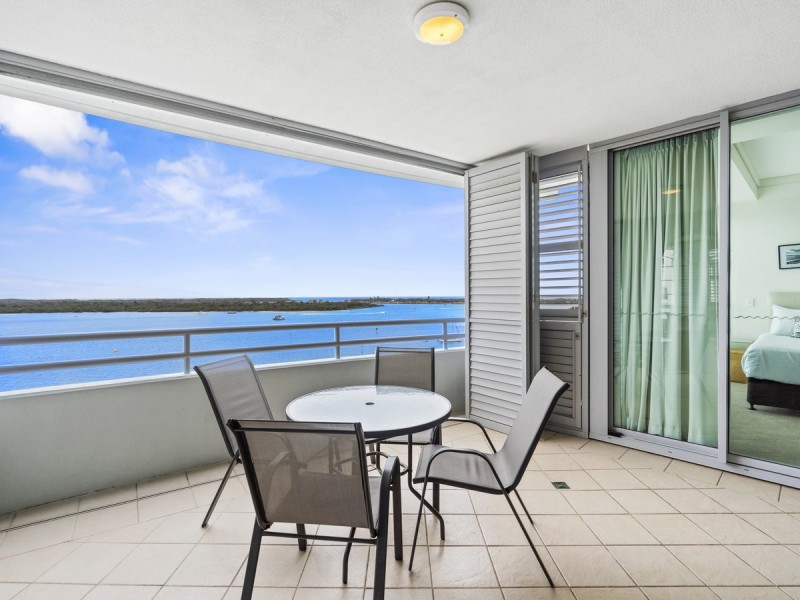 802/360 Marine Parade, Labrador QLD 4215