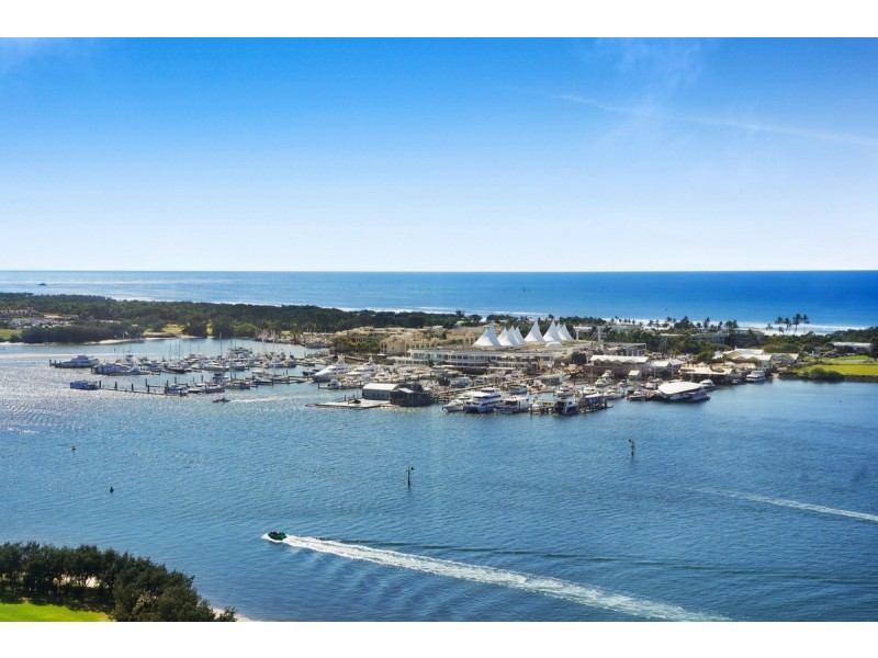 2008/2 Como Crescent, Southport QLD 4215