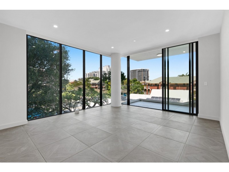 401/24 Queen Street, Southport QLD 4215