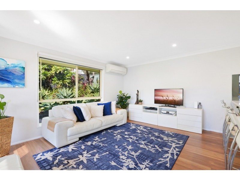 44 Desert Falls Crescent, Parkwood QLD 4214