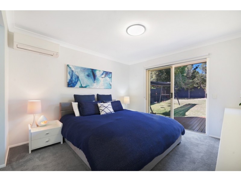 44 Desert Falls Crescent, Parkwood QLD 4214
