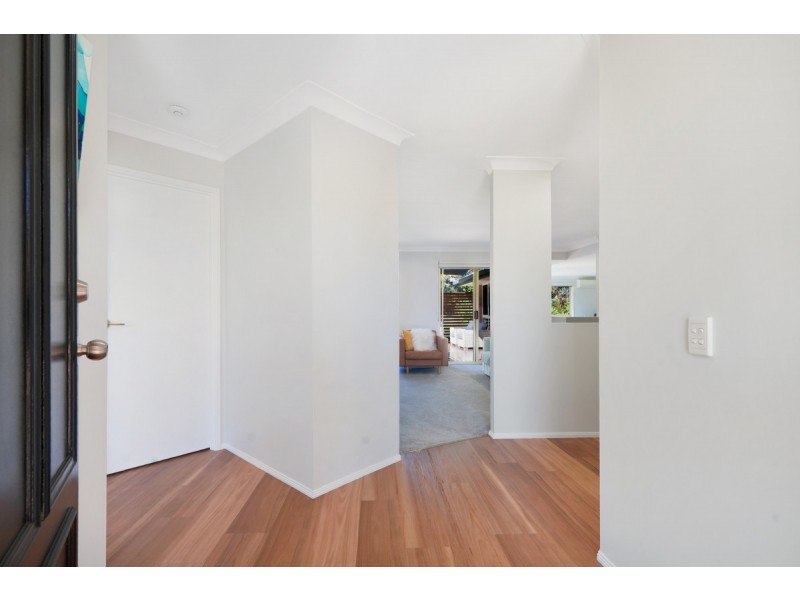 44 Desert Falls Crescent, Parkwood QLD 4214