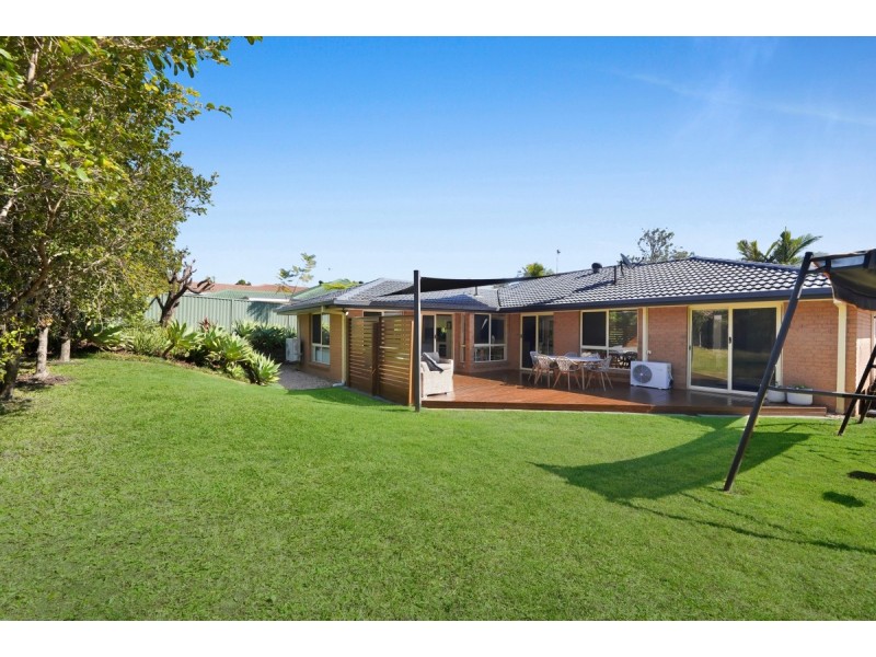 44 Desert Falls Crescent, Parkwood QLD 4214