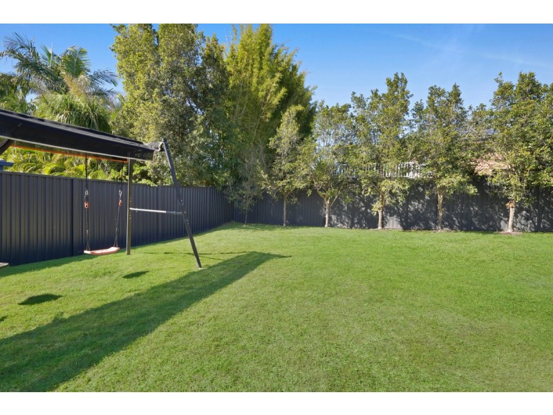44 Desert Falls Crescent, Parkwood QLD 4214