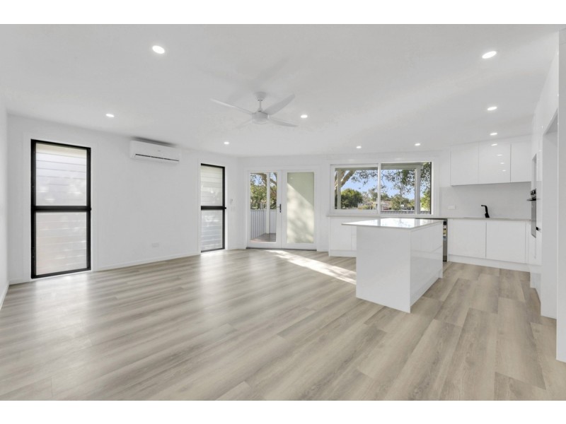 1 & 2/60 Walton Street, Southport QLD 4215