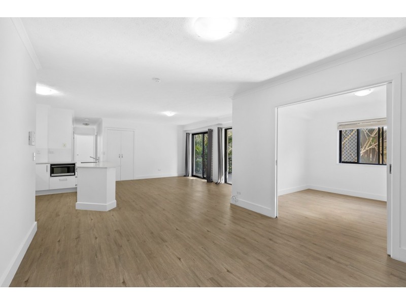 16/138 High Street, Southport QLD 4215