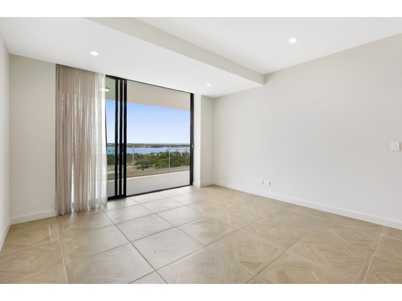 204/24 Queen Street, Southport QLD 4215