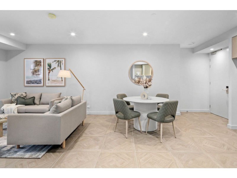 204/24 Queen Street, Southport QLD 4215