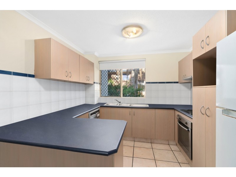 6/146 Marine Parade, Southport QLD 4215