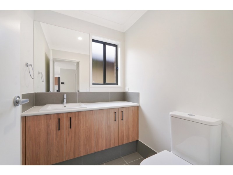 45 Shirley Street, Southport QLD 4215