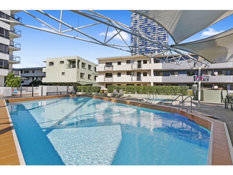 211/132 Marine Parade, Southport QLD 4215