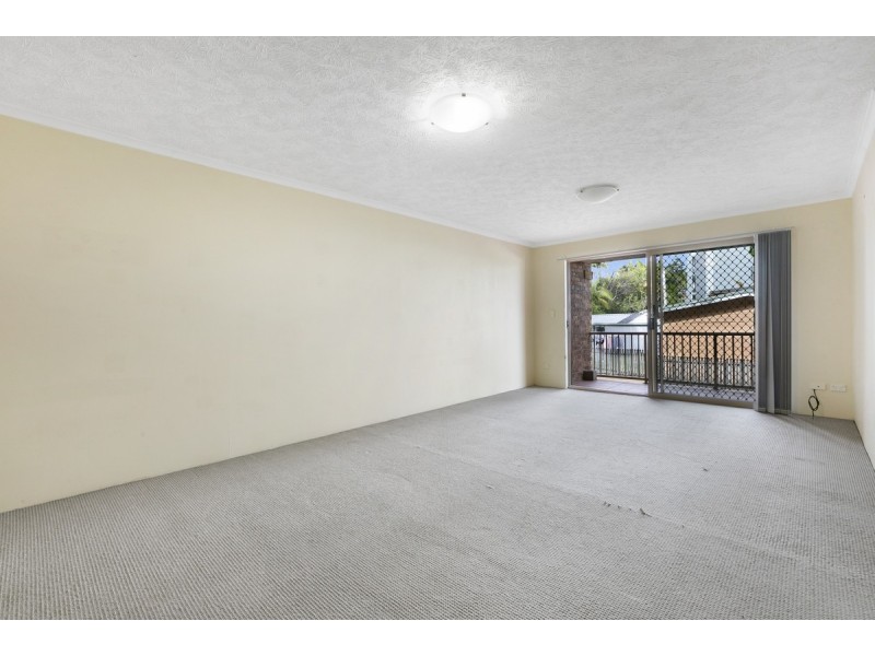 4/28 Sykes Court, Southport QLD 4215