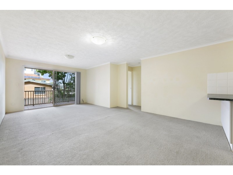 4/28 Sykes Court, Southport QLD 4215