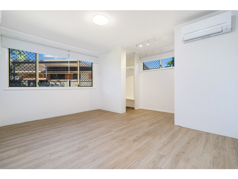 10A Crinkle Court, Southport QLD 4215