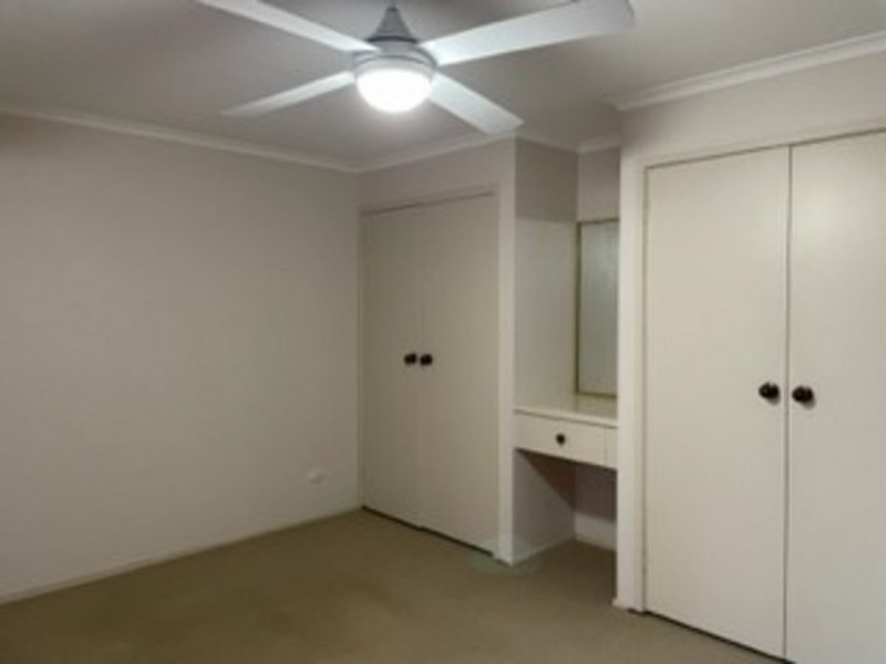 8 Careel Close, Helensvale QLD 4212