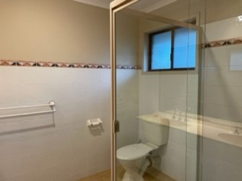 8 Careel Close, Helensvale QLD 4212
