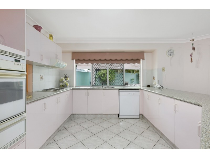 4 Henry Cotton Drive, Parkwood QLD 4214