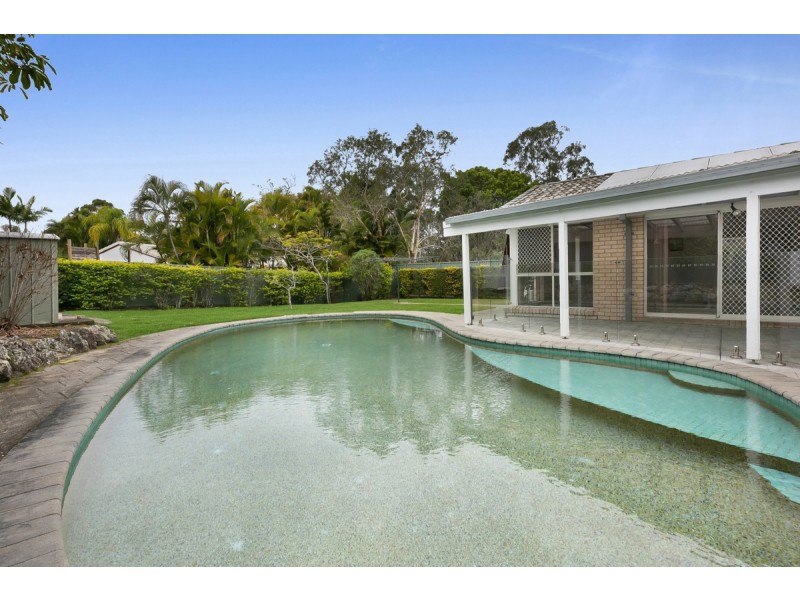 4 Henry Cotton Drive, Parkwood QLD 4214