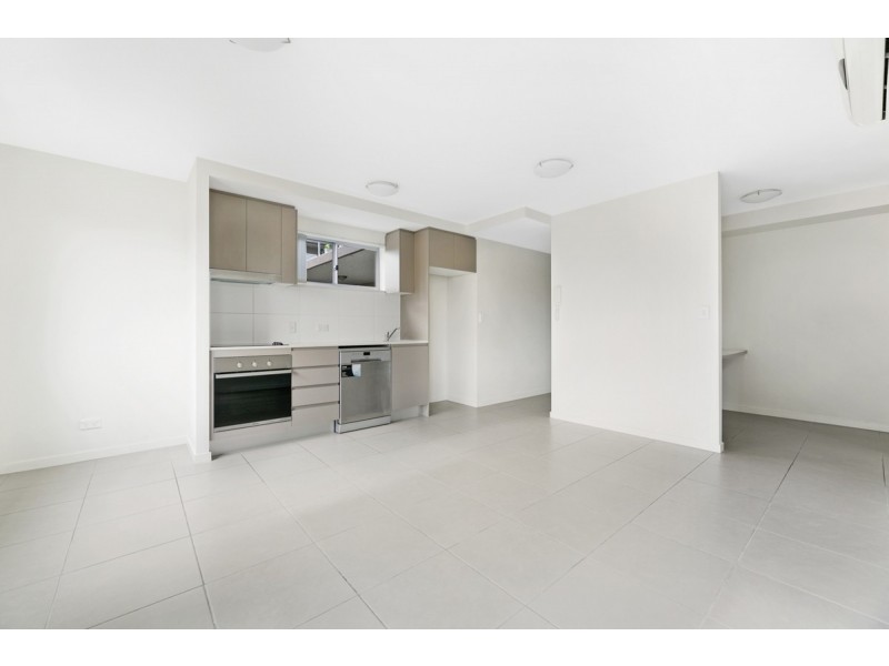 7/14 Rose Street, Southport QLD 4215