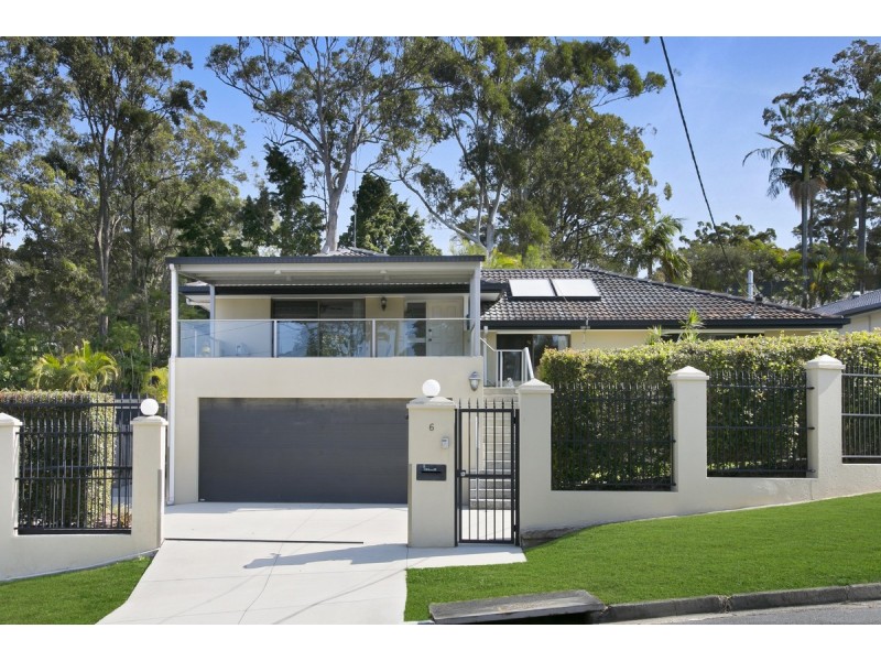 6 Daniel Crescent, Ashmore QLD 4214