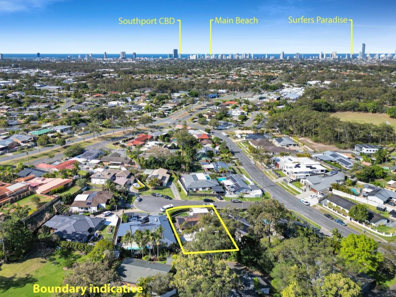 6 Daniel Crescent, Ashmore QLD 4214