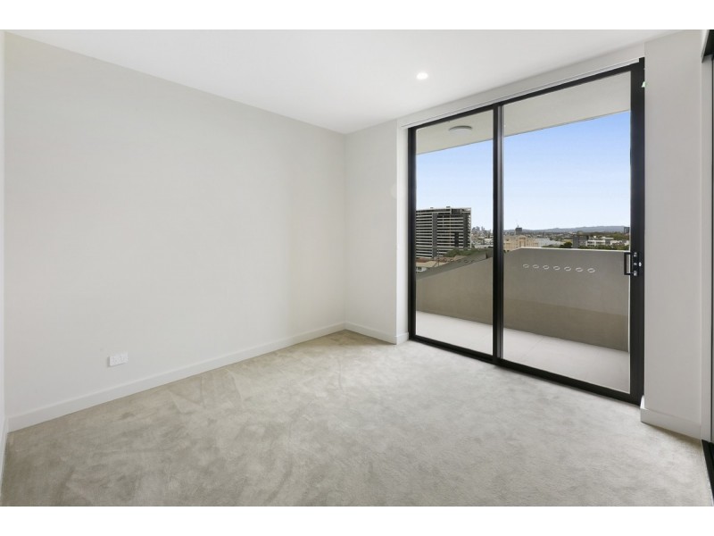 302/24 Queen Street, Southport QLD 4215