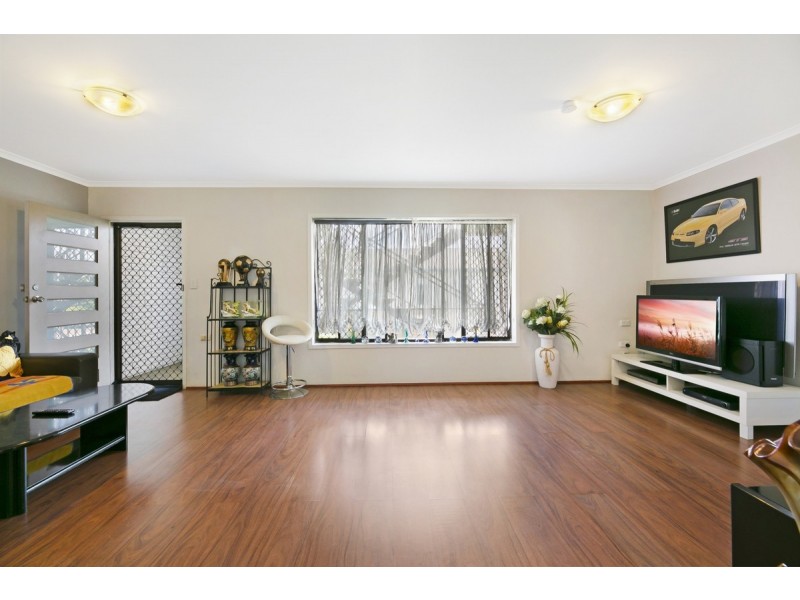 1/214 Scarborough Street, Southport QLD 4215