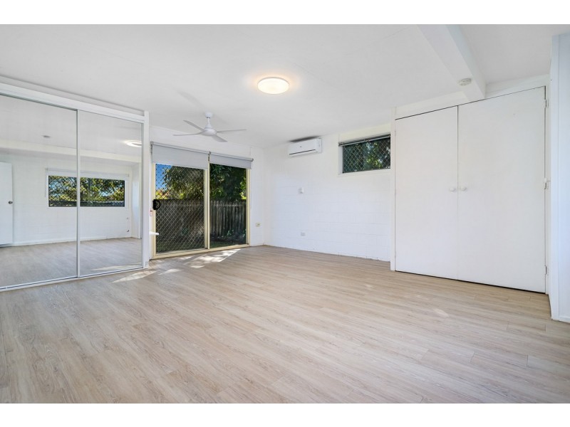 10B Crinkle Court, Southport QLD 4215