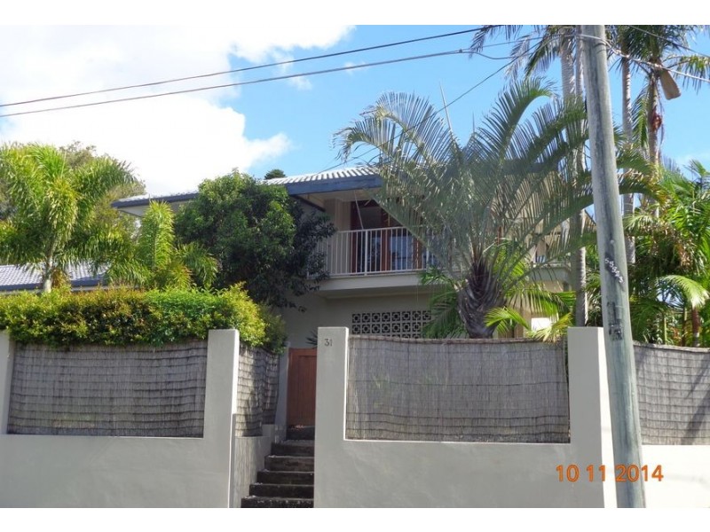 31 Wistaria Avenue, Southport QLD 4215