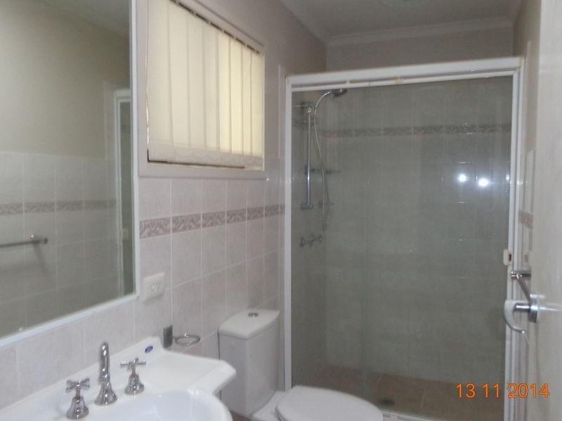 31 Wistaria Avenue, Southport QLD 4215