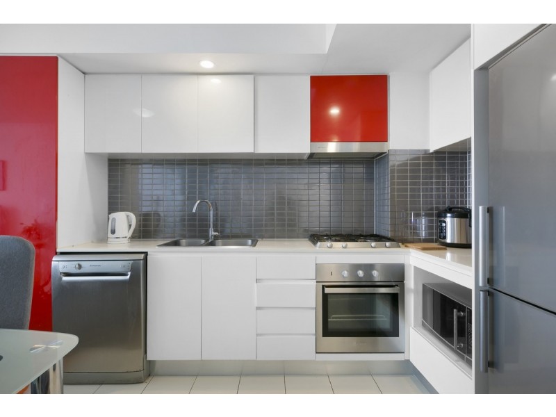 22407/5 Lawson Street, Southport QLD 4215