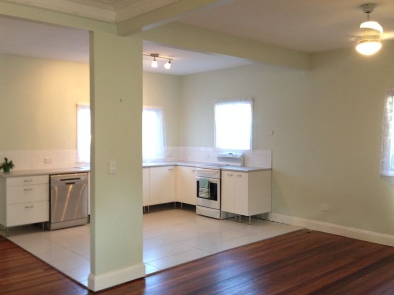 21 Walton Street, Southport QLD 4215