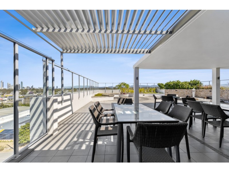 201/26 Spendelove Avenue, Southport QLD 4215