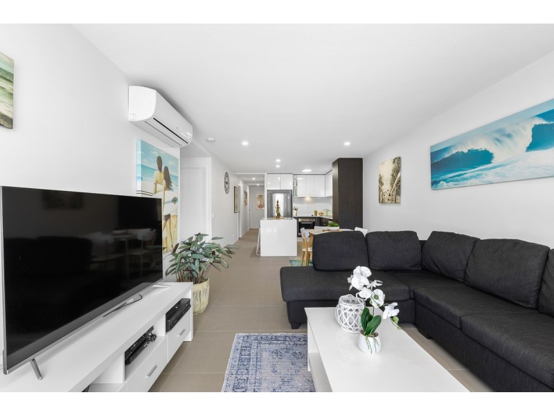 201/26 Spendelove Avenue, Southport QLD 4215