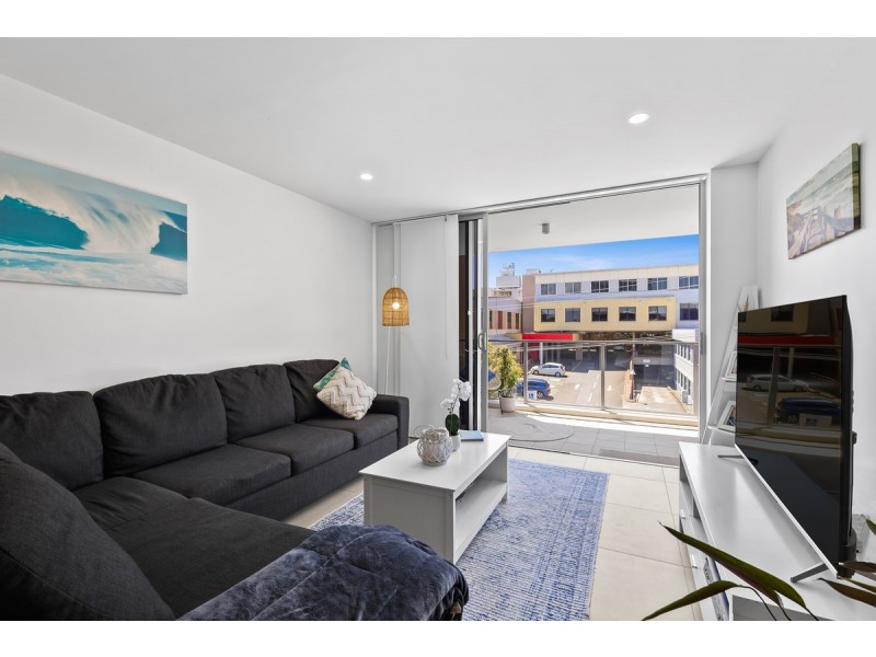 201/26 Spendelove Avenue, Southport QLD 4215