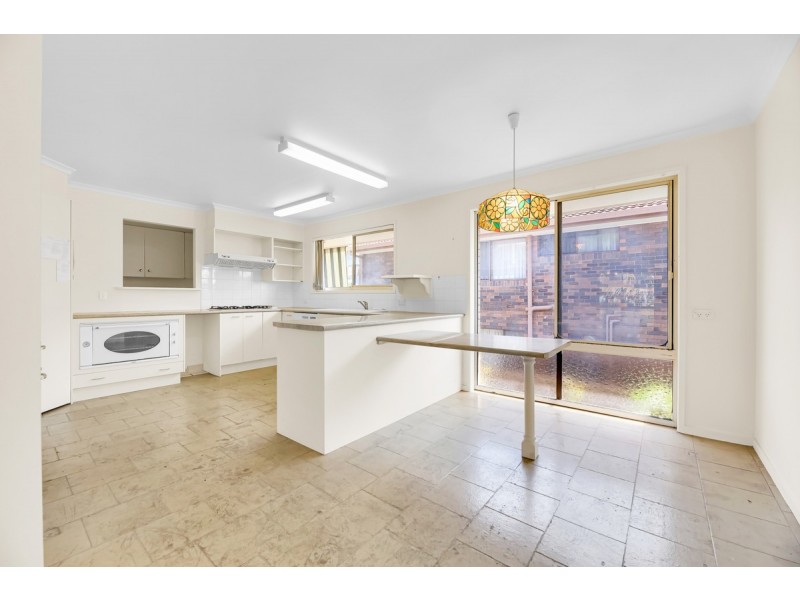 26 Petersen Avenue, Southport QLD 4215