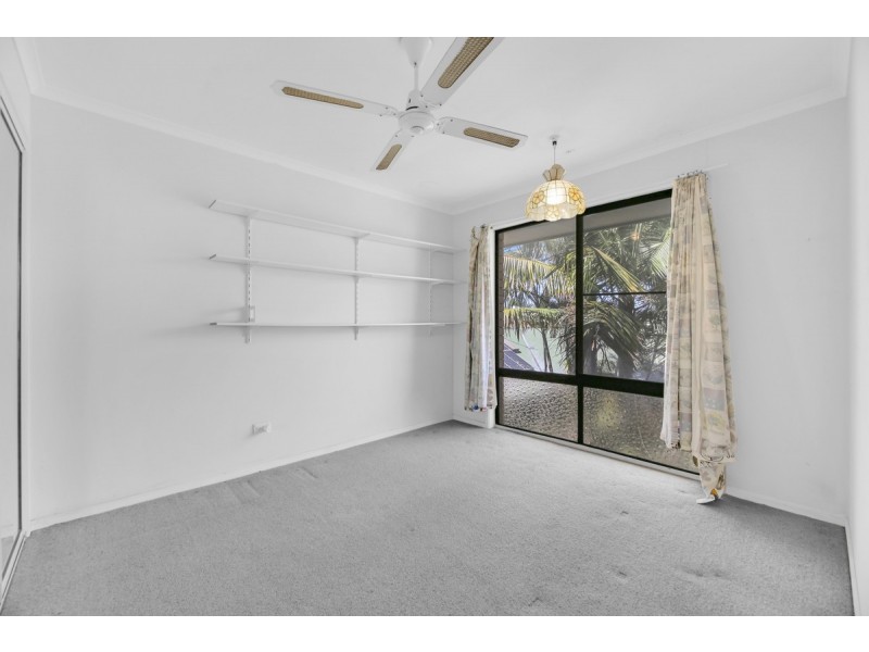 26 Petersen Avenue, Southport QLD 4215