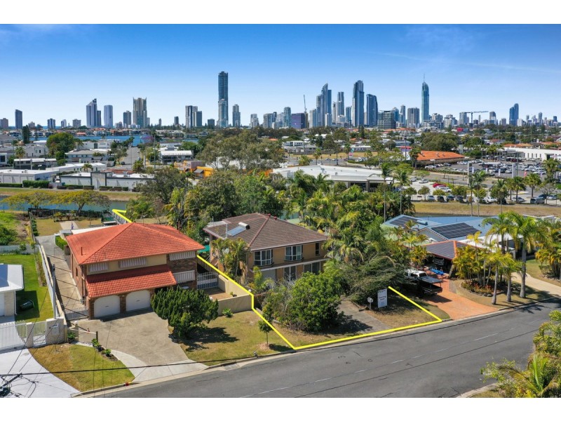 26 Petersen Avenue, Southport QLD 4215