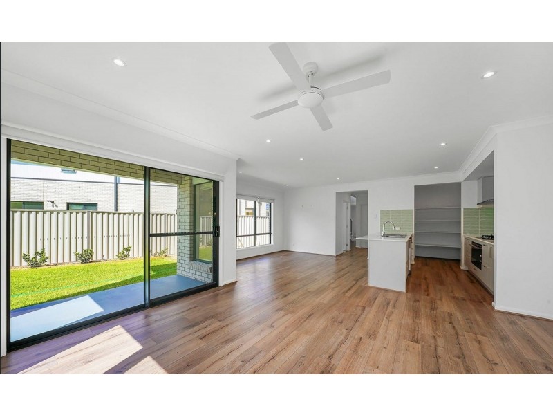 12 Buring Court, Highland Park QLD 4211