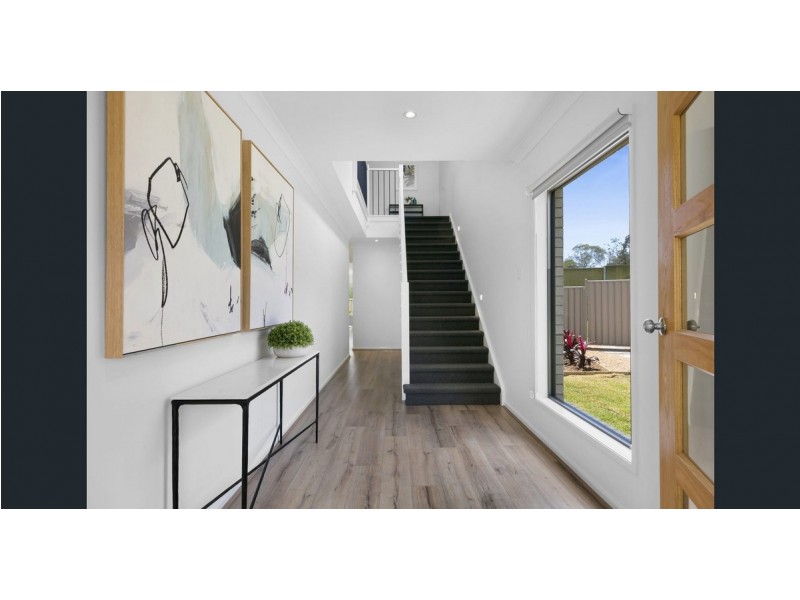 12 Buring Court, Highland Park QLD 4211
