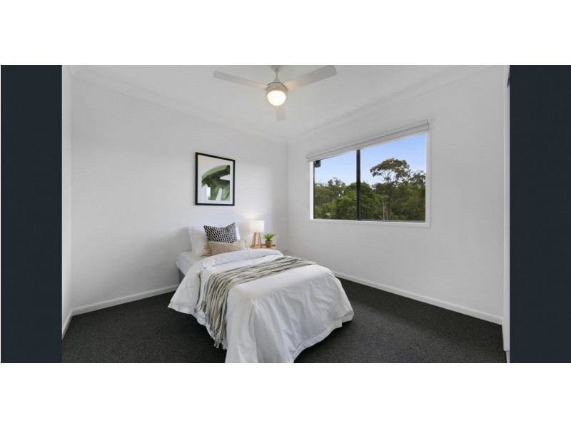 12 Buring Court, Highland Park QLD 4211