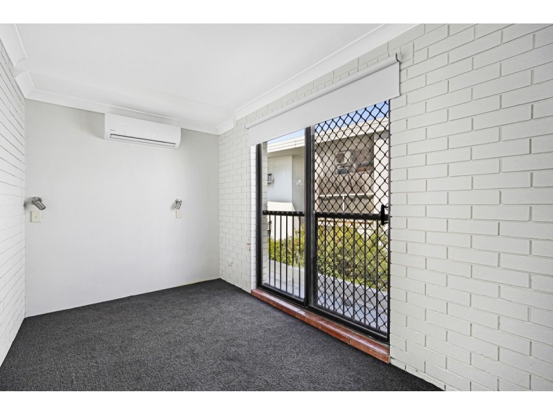 302/132 Marine Parade, Southport QLD 4215