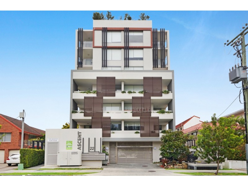 15/22-24 Lather Street, Southport QLD 4215