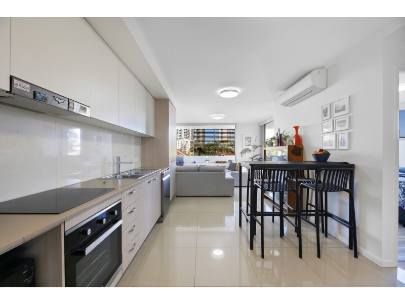 15/22-24 Lather Street, Southport QLD 4215