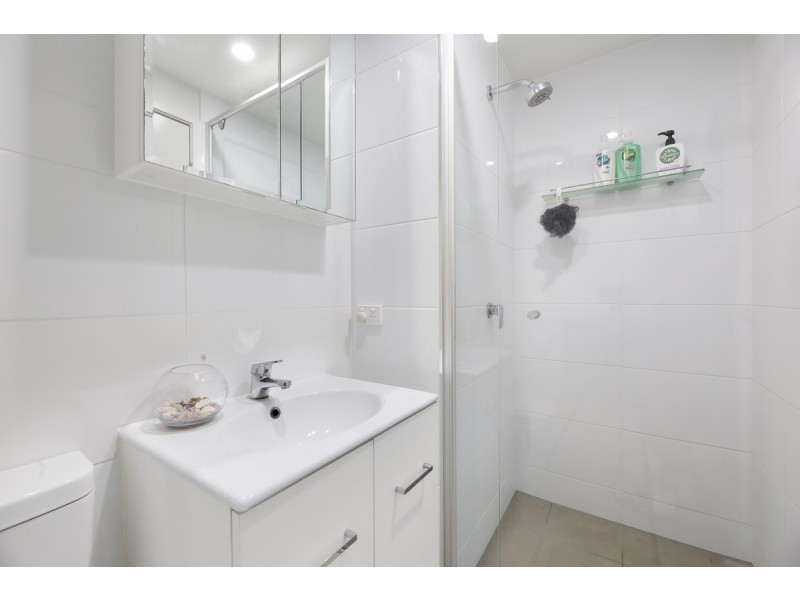 15/22-24 Lather Street, Southport QLD 4215
