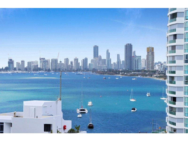 1104/41 Labrador Street, Labrador QLD 4215