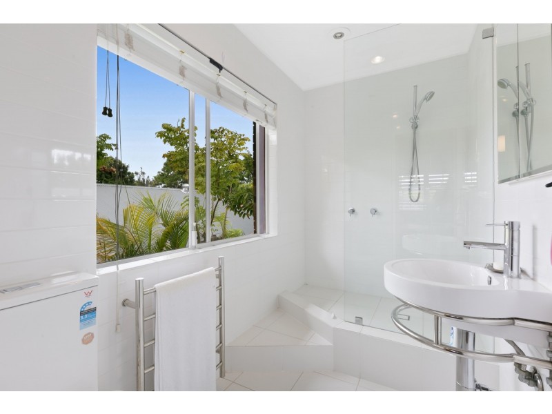 6 Magnolia Drive, Southport QLD 4215