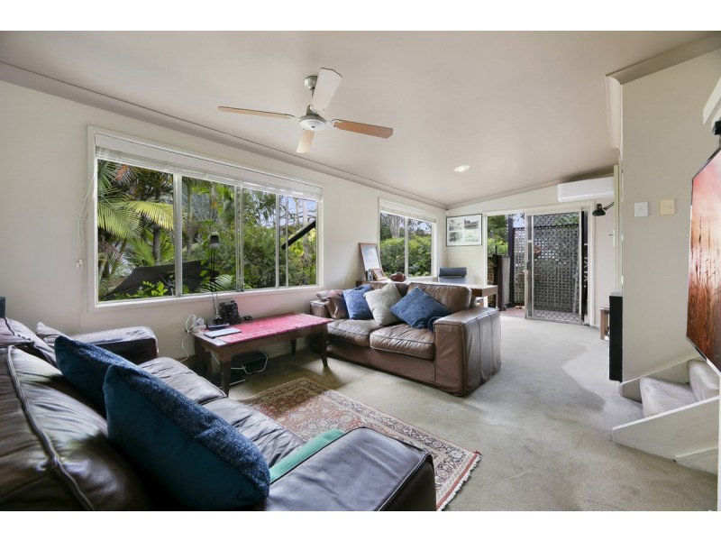 6 Magnolia Drive, Southport QLD 4215