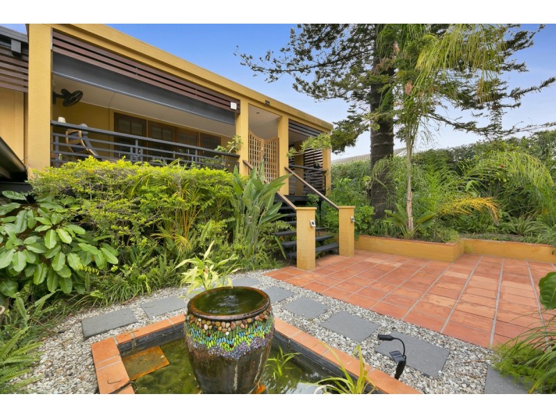 6 Magnolia Drive, Southport QLD 4215