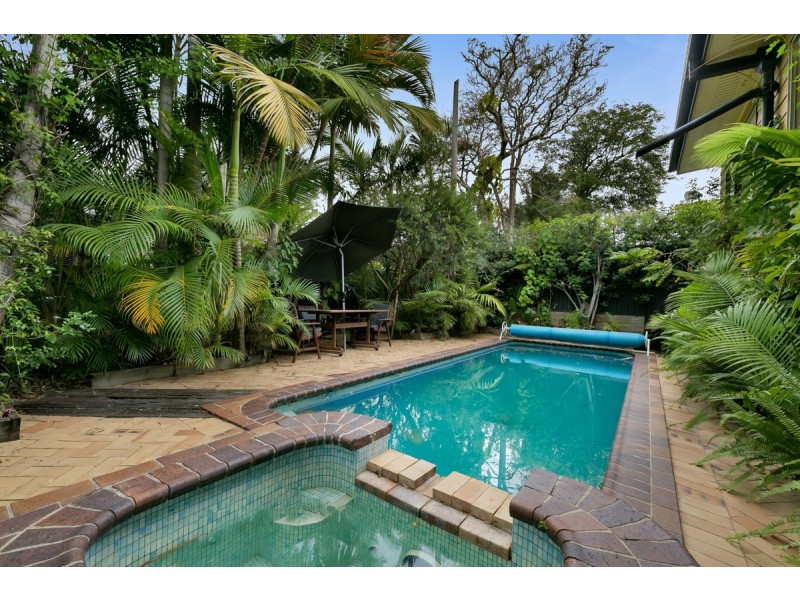 6 Magnolia Drive, Southport QLD 4215